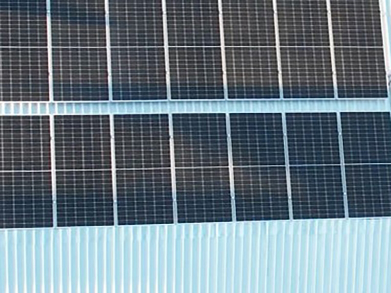 T� calor? Use a energia do sol a seu favor: Sicredi tr�s plant�o para financiamento de sistemas de energia solar