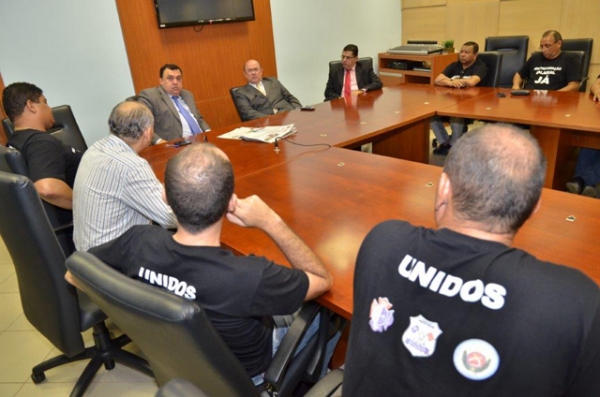 Governador atende a Assembleia Legislativa e re�ne com militares na quinta-feira