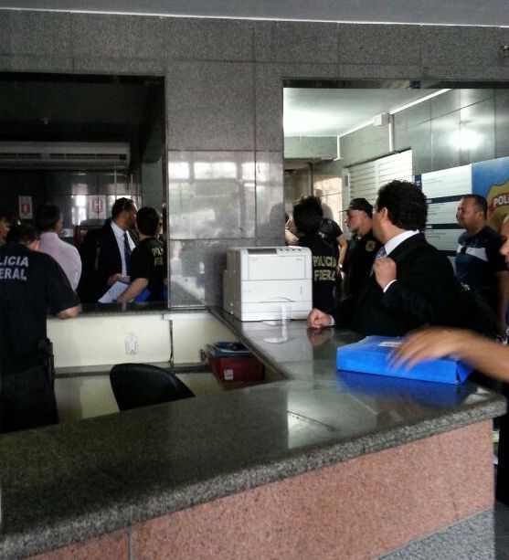 Dois advogados s�o detidos pela Pol�cia Federal; OAB acompanha o caso