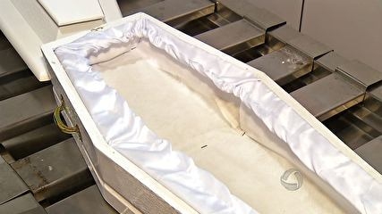 Fam�lia de beb� morto recebe caix�o vazio durante vel�rio em cidade de MT