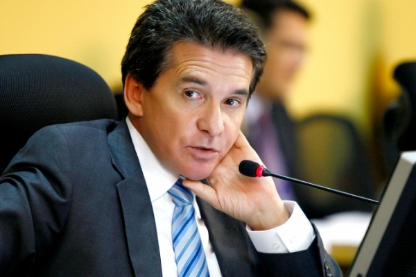 Ju�za manda conselheiro do TCE pagar R$ 22 mil a ex-empregado