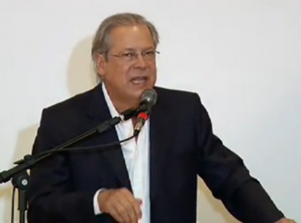 Ju�za manda mudar Dirceu de pris�o para que ele comece a trabalhar