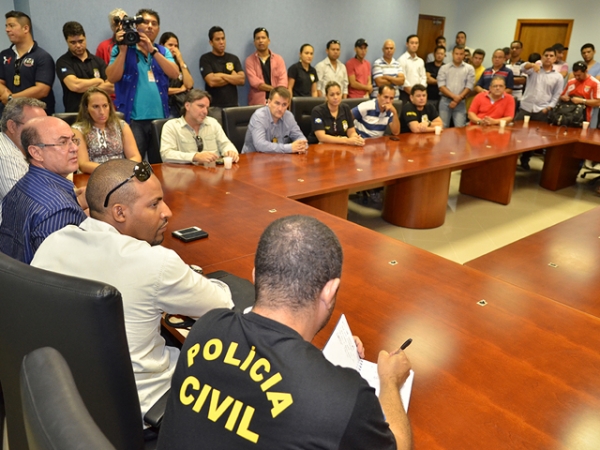 Pol�cias Militar e Civil conseguem aumento salarial ap�s aprova��o da AL