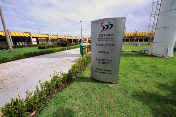 Detran-MT reajusta taxas em mais de 200 servi�os