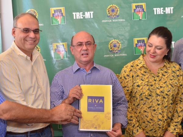 Riva entrega registro de candidatura e sa�de � prioridade 