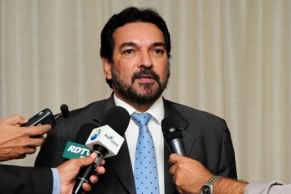 Vice-governador diz que perdeu R$ 3,6 milh�es em 4 anos