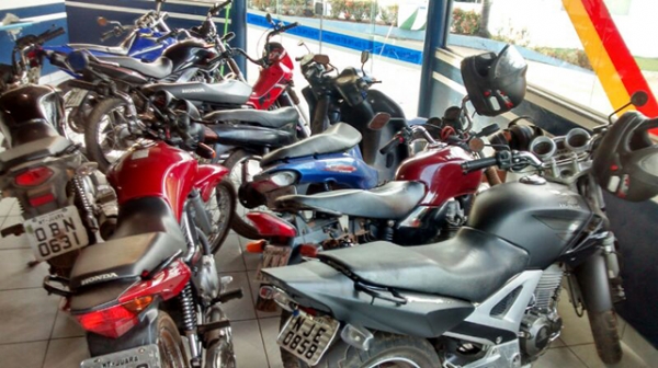 Homem atacado a paulada, apreens�o de motos e tr�fico de drogas foram registradas em Juara