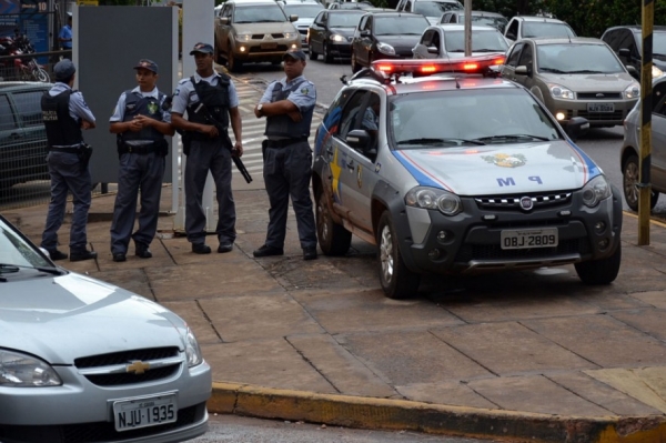 Advogado � executado com 3 tiros na regi�o do Zero KM