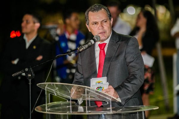 Silval rompe sil�ncio, nega roubo em seu governo e explica repasses milion�rios � AL