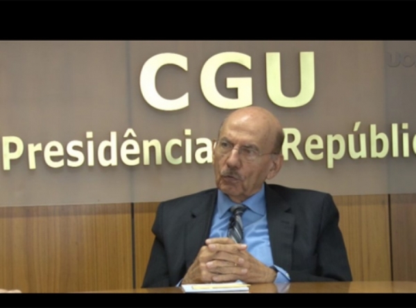 Jorge Hage diz que entregou a Dilma carta de demiss�o da chefia da CGU