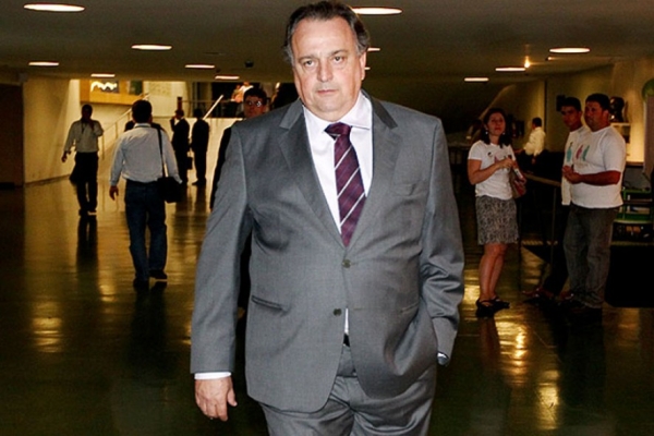 Mensaleiro teve a��es rejeitadas e deve cumprir 7 anos de pris�o