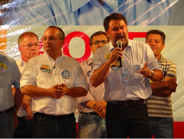 Taques tenta emplacar Oscar Bezerra na presid�ncia da AL e tiro sai pela culatra.