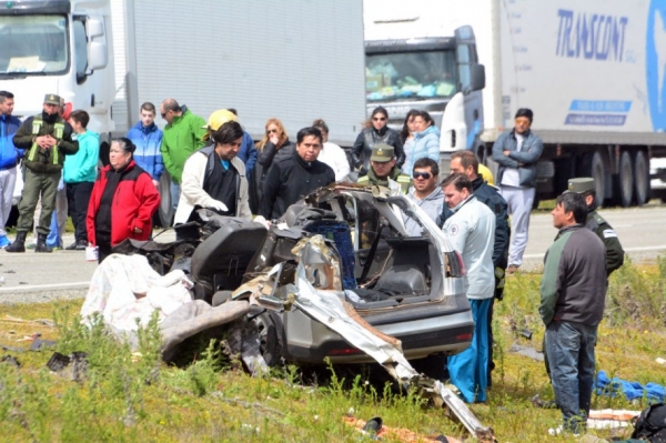 Tr�s cuiabanos morrem em acidente na Patag�nia; um fica ferido