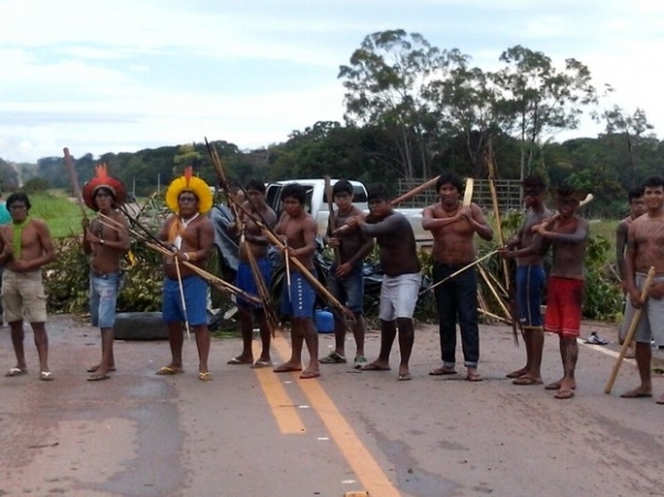 �ndios prometem novo bloqueio na BR-163 e at� enfrentamento com a For�a Nacional