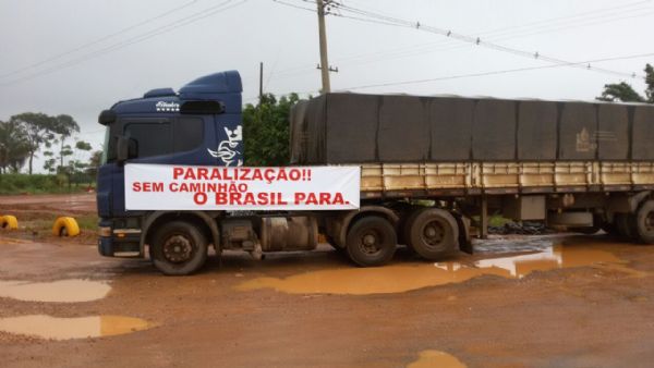 Paralisa��o no transporte pode elevar pre�os de alimentos em Mato Grosso