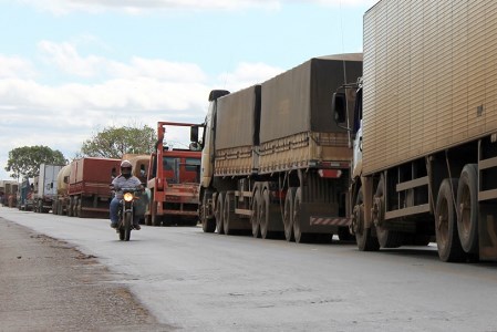 Aumenta o n�mero de roubo de cargas e carretas em Mato Grosso