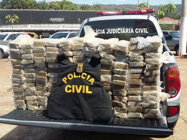 Pol�cia Civil apreende quase 500 kg de coca�na dentro de equipamentos em Pontes e Lacerda 