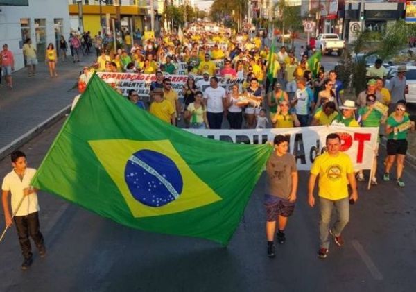 Protestos contra corrup��o t�m baixa ades�o no interior de Mato Grosso