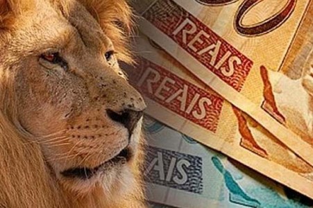 Receita Federal paga restitui��es do 3� lote do Imposto de Renda 2015