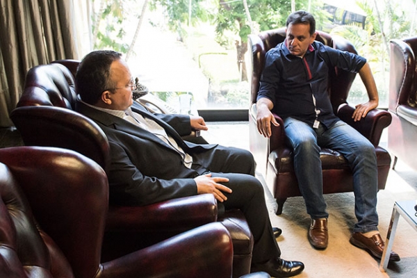 Tucanos comemoram anuncio de filia��o de Pedro Taques ao PSDB