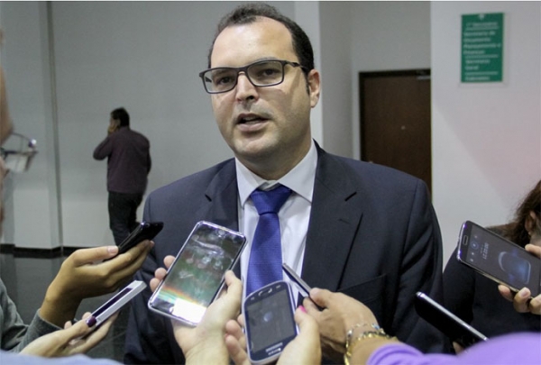 Estado deve equilibrar contas at� fim do ano, diz secret�rio Marco Marrafon