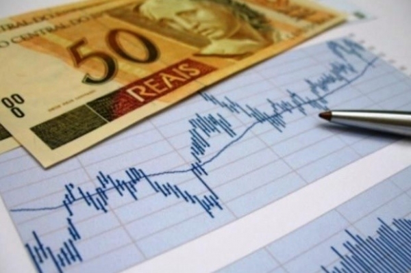 Economia brasileira cair� 2,26% em 2015, estima o mercado