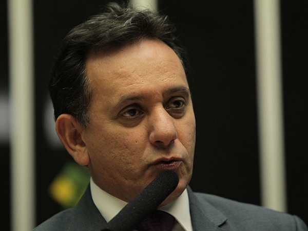 Nilson Leit�o entra para a lista dos �Cabe�as do Congresso�