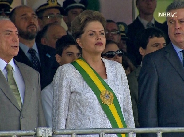 Brasil 'est� de bra�os abertos' para receber refugiados, diz Dilma