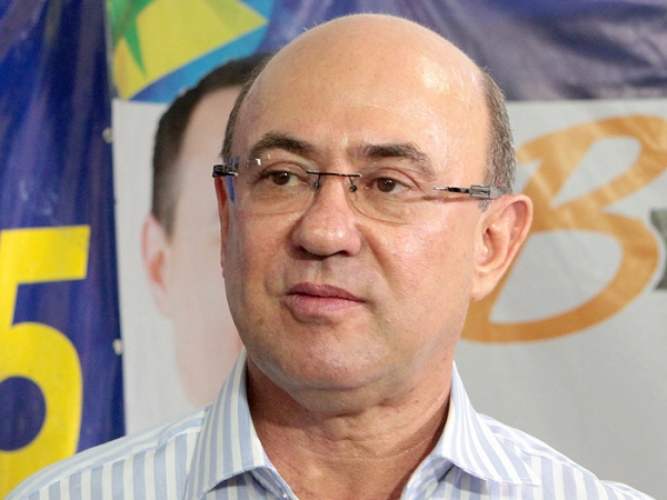 PF apreendeu documento que sugeria estrat�gia a Riva e Bosaipo
