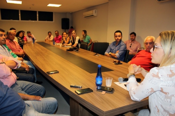 Lideran�as do PSD permanecem  com Janaina Riva independente de sigla partid�ria