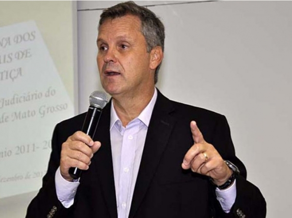 Desembargador Gilberto Giraldelli decidir� HC de Jos� Riva