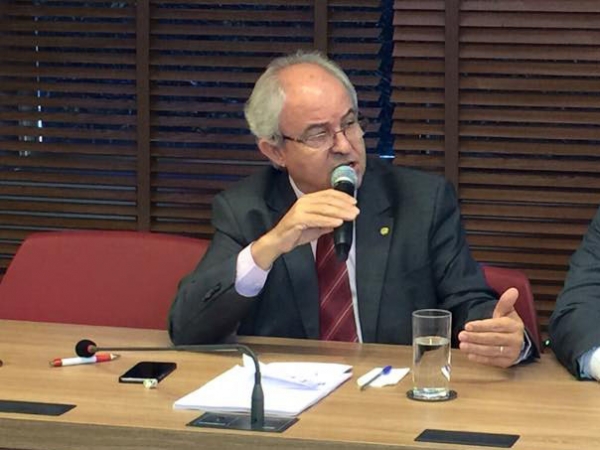 Ex-presidente da Agecopa Adilton Sachetti presta depoimento � CPI da Copa nesta ter�a-feira, 27 de outubro