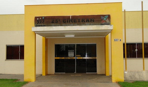 Justi�a decreta ilegalidade de greve e determina retorno imediato