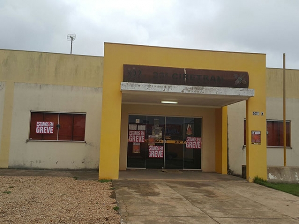 Categoria foi notificada nesta ter�a-feira (3) da ilegalidade da greve.