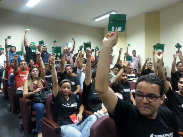 Sem acordo, servidores do Detran decidem continuar em greve e pedem intermedia��o do TJ