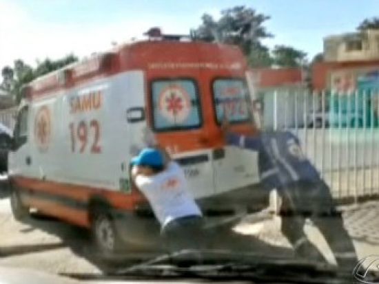 Da S�rie Perolas Ouvidas no R�dio.