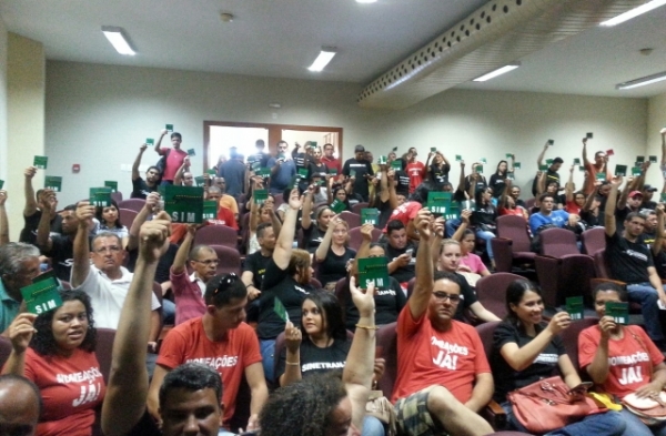 Servidores do Detran decidem suspender greve at� dia 17 para negocia��o no TJ