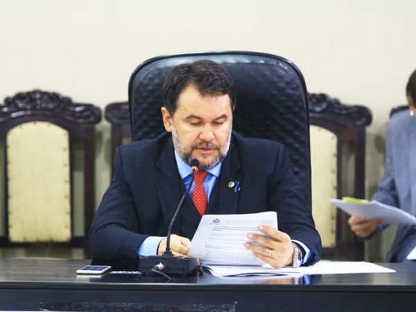 Presidente quer condu��o coercitiva de Rowles para depor na CPI da Copa