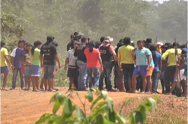Familiares se revoltam com impunidade de �ndios assassinos de jovens que n�o pagaram 'p�d�gio'