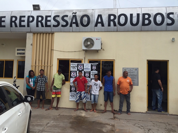 Pol�cia Civil prende quadrilha de roubo e clonagem de ve�culos na Capital