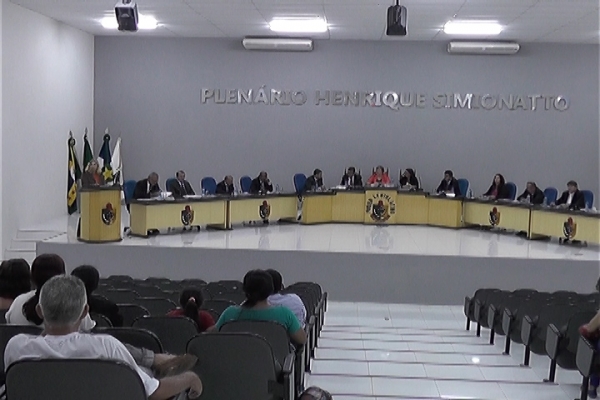 C�mara de Ju�na aprova Mo��o de Rep�dio contra o prefeito Hermes Bergamin.