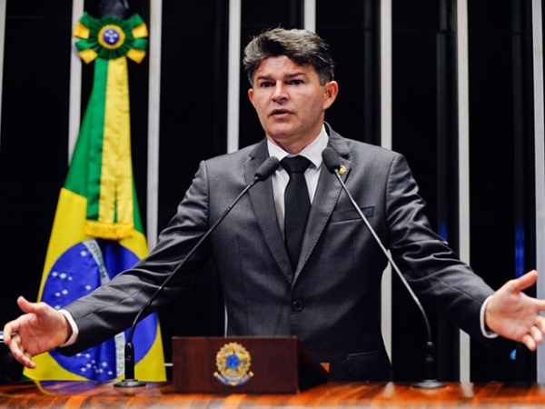 Senador Jos� Medeiros (PSD-MT) � indicado para compor comiss�o