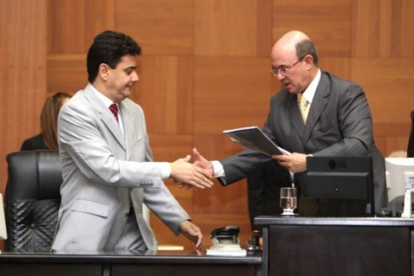 Riva, Eder e ex-diretor-geral da Pol�cia Civil s�o condenados por tentar fraudar processo