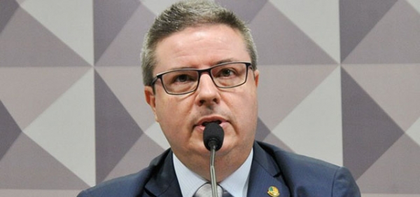 Anastasia � eleito relator da Comiss�o do Impeachment