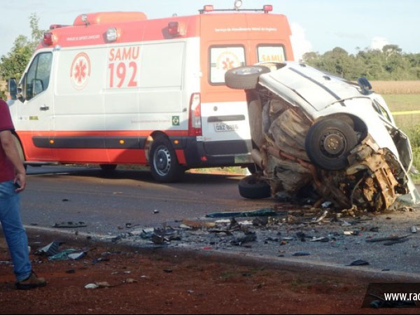 Seis pessoas morrem em acidente entre um Gol e um Siena pr�ximo � Tangar� de Serra.