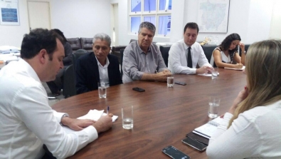 AMM negocia com a Secretaria de Educa��o repasse de �leo diesel �s prefeituras de Mato Grosso
