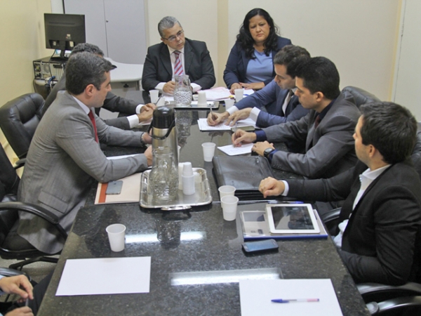 RGA: Central de Concilia��o busca di�logo entre as partes