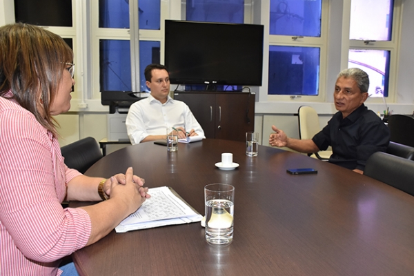 AMM negocia a complementa��o para  o transporte escolar