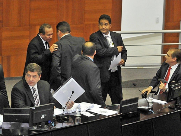 Sess�es ordin�rias na AL ser�o realizadas �s quartas-feiras