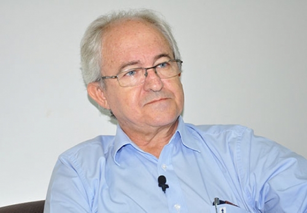 Deputado Adilton Sachetti (MT) passa mal ao acompanhar sess�o no Senado